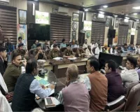 संभल: होली पर नई परंपरा शुरू करने पर रोक, शांति समिति की बैठक में सौहार्द बनाए रखने की अपील