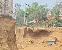 संभल में अवैध मिट्टी खनन के दौरान हादसा, एक युवक की मौत, दो घायल