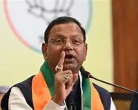 अखिलेश यादव  का 40 हजार का दांव, पंकज चौधरी का तंज: 