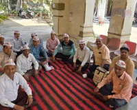 मुजफ्फरनगर: डी.ए.वी. इंटर कॉलेज में लिपिक की सेवा समाप्ति पर उबाल; कर्मचारी संगठनों का धरना, शिक्षक संघ ने भी दिया समर्थन