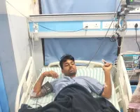 मेरठ: अस्पताल की तीसरी मंजिल से कूदा युवक,पैर टूटा 