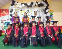 मुजफ्फरनगर: रामराज में नन्हे बच्चों ने मनाई ग्रेजुएशन सेरेमनी, सांस्कृतिक प्रस्तुतियों ने मोहा मन