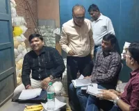 गाजियाबाद: नवरात्रि में मिलावटखोरों पर खाद्य विभाग का बड़ा प्रहार; कुट्टू का आटा और सेंधा नमक समेत भारी मात्रा में खाद्य सामग्री जब्त