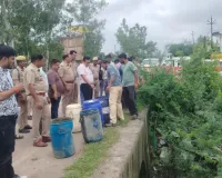 हमीरपुर: एसडीएम के नेतृत्व में खाद्य विभाग ने डेयरी प्रतिष्ठानों में मारा छापा, कई कुंतल खाद्य सामग्री कराई नष्ट