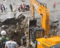 नेपाल में कुदरत का चमत्कार: 10 दिन बाद अंधी सुरंग से जिंदा निकला संजय शाह, 240 घंटे तक मौत से लड़ी जंग