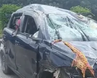 मुजफ्फरनगर में पिन्ना बाईपास पर मौत का कहर, कार-बाइक की भीषण टक्कर में युवक की मौत; चार मासूम बच्चों के सिर से उठा पिता का साया