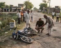 बरला-देवबंद मार्ग पर बाइक की टक्कर से पैदल जा रहा व्यक्ति गंभीर रूप से घायल, इलाज का झांसा देकर चालक फरार