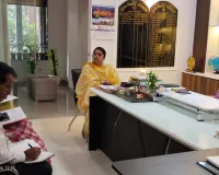 गाजियाबाद में आयुष्मान कार्ड की प्रगति की समीक्षा, आंगनबाड़ी कार्यकर्त्रियों-सहायिकाओं के परिवार भी योजना से जुड़ेंगे