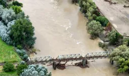 न्यूजीलैंड में भीषण भूस्खलन से हड़कंप, हॉलिडे पार्क तबाह; बच्चे समेत कई लोग लापता