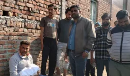 मुजफ्फरनगर में इंसानियत शर्मसार: श्मशान घाट के पास झाड़ियों में मिली एक माह की मासूम की लाश, आवारा कुत्तों ने नोचा शरीर