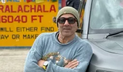 2026 पर होगा सनी देओल का राज, अभिनेता की कमाई को लेकर केआरके ने किया दावा 