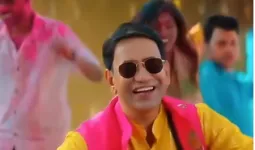 होली से पहले ही चढ़ा निरहुआ-आम्रपाली का खुमार, रिलीज हुआ 'अवध में होली'