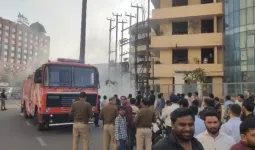 नोएडा सेक्टर-18 में बड़ा हादसा, ट्रांसफार्मर फटने से दो युवक गंभीर रूप से झुलसे