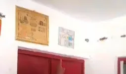 संभल में सरकारी स्कूल की दीवारों में लिखी गईं कुरान की आयतें, हिंदू संगठनों के विरोध पर दो अध्यापक निलंबित