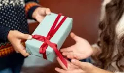 महिला को कूरियर के जरिए मिला देसी कट्टा और धमकी भरी चिट्ठी..चिट्ठी में लिखा- 'बहुत पैसा जमा कर लिया है, अब खैर नहीं