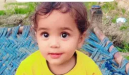 नोएडा: दलेलगढ़ गांव में भंडारे के दौरान 4 वर्षीय बच्चे की तालाब में गिरने से मौत