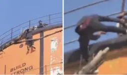 संभल: घरेलू विवाद से तंग युवक ने नगर पालिका ओवरहेड टैंक पर चढ़कर किया ऐसा काम,  पुलिस और ग्रामीणों ने बचाया