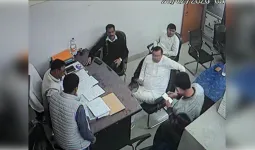 बिजनौर: सीएमओ कार्यालय में आयुष्मान फाइल को लेकर भारी हंगामा, एसीएमओ से बदसलूकी और दबाव का आरोप