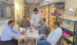 गाजियाबाद: होली की रंग-बिरंगी कचरियां सेहत के लिए बन सकती हैं खतरा, खाद्य विभाग ने 1000 किलो माल किया जब्त