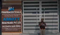 गाजियाबाद: कफ सिरप माफिया पर पुलिस का चाबुक, 13 करोड़ की संपत्ति सीज और अंतरराज्यीय गिरोह का भंडाफोड़