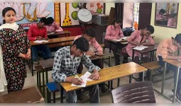 मुजफ्फरनगर के परिषदीय स्कूलों में वार्षिक परीक्षा: दूसरे दिन गणित और संस्कृत में छात्र-छात्राओं ने दिखाया दम