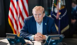 'अब बहुत देर हो चुकी है': ईरान के बातचीत के प्रस्ताव पर ट्रंप का दो-टूक जवाब, युद्ध रोकने से किया इनकार