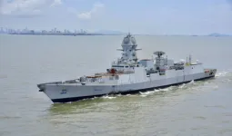 मिडिल ईस्ट संकट: ओमान की खाड़ी में भारतीय युद्धपोत तैनात..ओमान की खाड़ी में युद्धपोतों की तैनाती,फंसे भारतीयों को निकालने के लिए होगा इस्तेमाल