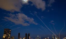 ईरान के हमले में कुवैत के 67 जवान घायल, सैकड़ों मिसाइलें और ड्रोन टारगेट पर पहुंचने से पहले रोके गए