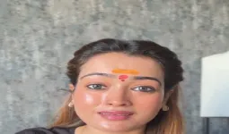 महाकुंभ की मोनालिसा की शादी का वीडियो वायरल, हर्षा रिछारिया ने इसे नाम दिया 'द केरल स्टोरी-3