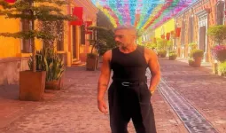 संघर्ष को बनाया स्वैग: हनी सिंह का वो दौर, जब सफेद बनियान और कार्गो पैंट ने किया था यूथ को पागल