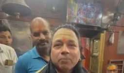 शिव भक्ति में डूबे कैलाश खेर, बाबा कालभैरव मंदिर में गाया 'बम बम लहरी' भजन