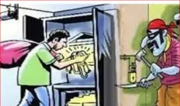 दो घरों का ताला व कार का शीशा तोड़कर लाखों के जेवरात, नकदी व लैपटॉप चोरी