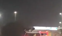 गाजियाबाद: एनएच-9 पर रील बनाने के चक्कर में युवती ने दांव पर लगाई जान, चलती कार की खिड़की से बाहर निकलकर किया स्टंट