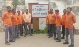 शामली रेलवे कर्मचारी हुए एसएसई के कथित दुर्व्यवहार के खिलाफ प्रदर्शन, उचित कार्रवाई की मांग