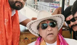 महाभारत टीवी सीरियल के 'भीष्म' अभिनेता मुकेश खन्ना पहुंचे अयोध्या, श्री राम जन्मभूमि में राम लला के किये दर्शन