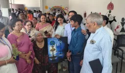 नोएडा लोक मंच ने एसएल फाउंडेशन के चेयरपर्सन का संस्कार अध्ययन केंद्र में किया स्वागत