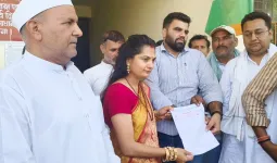 शामली: अखिल भारतीय जाट महासभा ने गैस सिलेंडर और डीएपी की कमी पर मुख्यमंत्री को सौंपा ज्ञापन