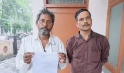 मुजफ्फरनगर: सरकारी बाग से लाखों के दो शीशम के पेड़ चोरी से काटने का आरोप, DM से शिकायत