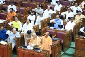 समाजवादी पार्टी के कार्यकाल में शोषण और गुंडा टैक्स को नहीं भूले हैं व्यापारी – मुख्यमंत्री योगी