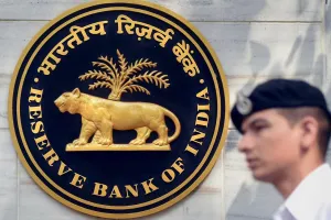 बेहतर संकेत देने के लिए आरबीआई को ओपन मार्केट ऑपरेशन में नए प्रयोग करने की जरूरत: एसबीआई रिपोर्ट