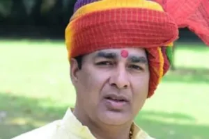 मुख्यमंत्री योगी के कार्यक्रम के दौरान भड़के पूर्व विधायक संगीत सोम, सीओ को कहा...बिना खुराक नहीं मानोगे