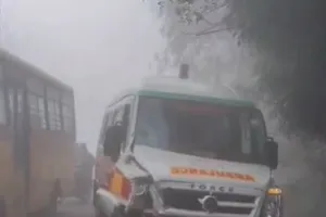 मुजफ्फरनगर में सरकारी एंबुलेंस ने ई-रिक्शा को मारी टक्कर, छात्राएं और चालक घायल