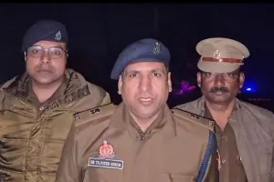 बुलंदशहर : मुठभेड़ में तीन गैंगस्टर गिरफ्तार, दो गोली लगने से घायल,अवैध हथियार बरामद