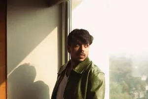 ‘तू या मैं’ जैसी फिल्में सिर्फ परफॉर्मेंस नहीं, अनुभव हैं : आदर्श गौरव 