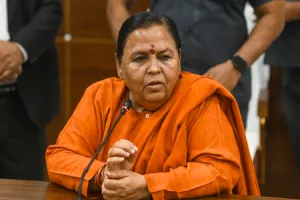 अविमुक्तेश्वरानंद विवाद पर उमा भारती बोलीं- शंकराचार्य होने का सबूत मांगकर प्रशासन ने किया मर्यादाओं का उल्लंघन