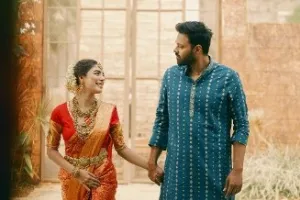 अनुपमा फेम टीवी अभिनेत्री अद्रिजा रॉय की सगाई, विगुनेश संग शेयर कीं खूबसूरत तस्वीरें