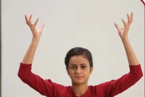 ताली बजाने से मिलेंगे कई लाभ, बच्चे हों या बड़े सभी के लिए फायदेमंद 'फ्लावर क्लैप' 