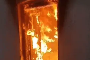 यूपी में मौसम का 'तांडव': मेरठ के चर्च पर गिरी बिजली, 20 शहरों में झमाझम बारिश और ओलावृष्टि