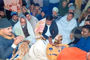 मुजफ्फरनगर में लाइनमैन की करंट से मौत पर भारी बवाल, 14 लाख और नौकरी के आश्वासन पर थमा हंगामा 