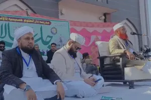 'दूसरों के लिए फतवा लेने वाले अपने गिरेबान में झांकें' — पंजाब के शाही इमाम का तीखा तंज